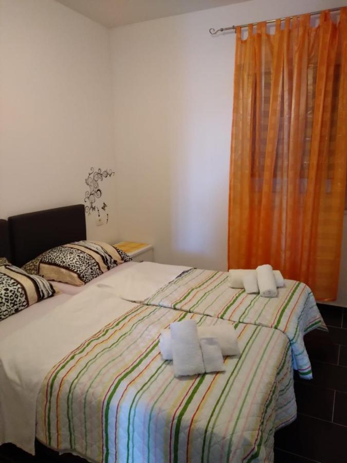 Apartmani Buba Podstrana Exterior foto